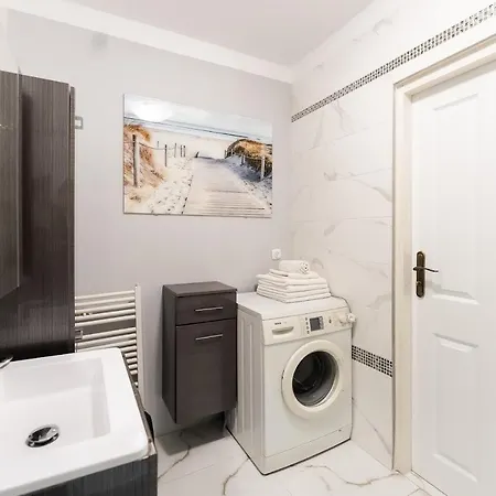 Port Cicha Street By Jantar Appartement Kołobrzeg