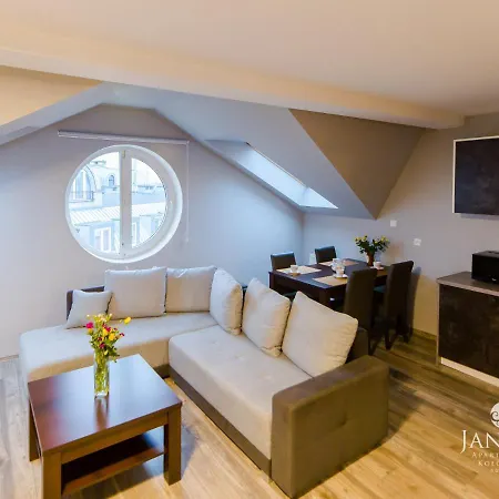 Port Cicha Street By Jantar * كولوبرزيغ