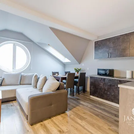 Port Cicha Street By Jantar Apartman *