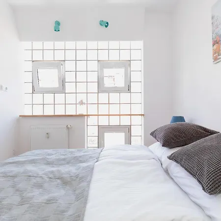 Port Cicha Street By Jantar * كولوبرزيغ