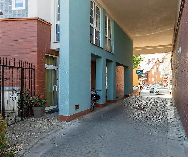 Port Cicha Street By Jantar *