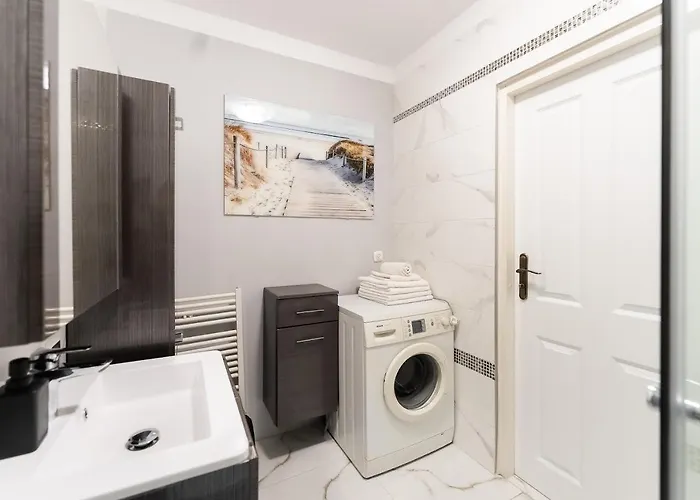 Port Cicha Street By Jantar شقة كولوبرزيغ