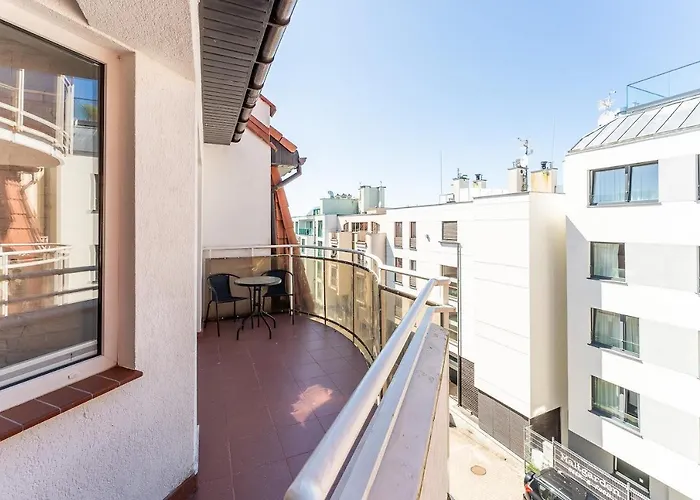 Port Cicha Street By Jantar كولوبرزيغ